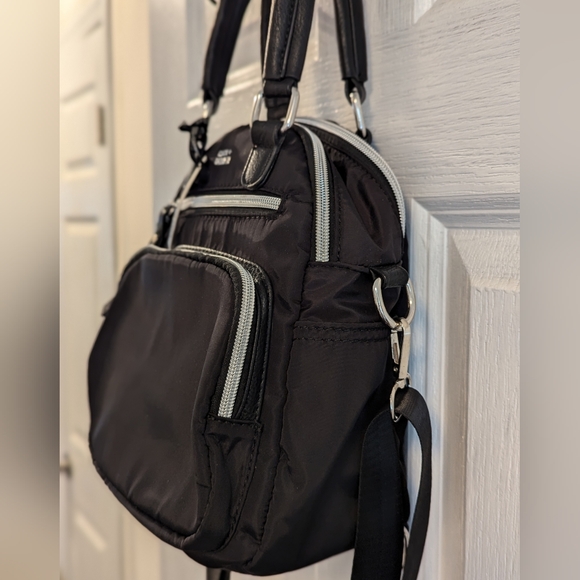 Small Convertible Handbag/Backpack - Picture 2 of 7